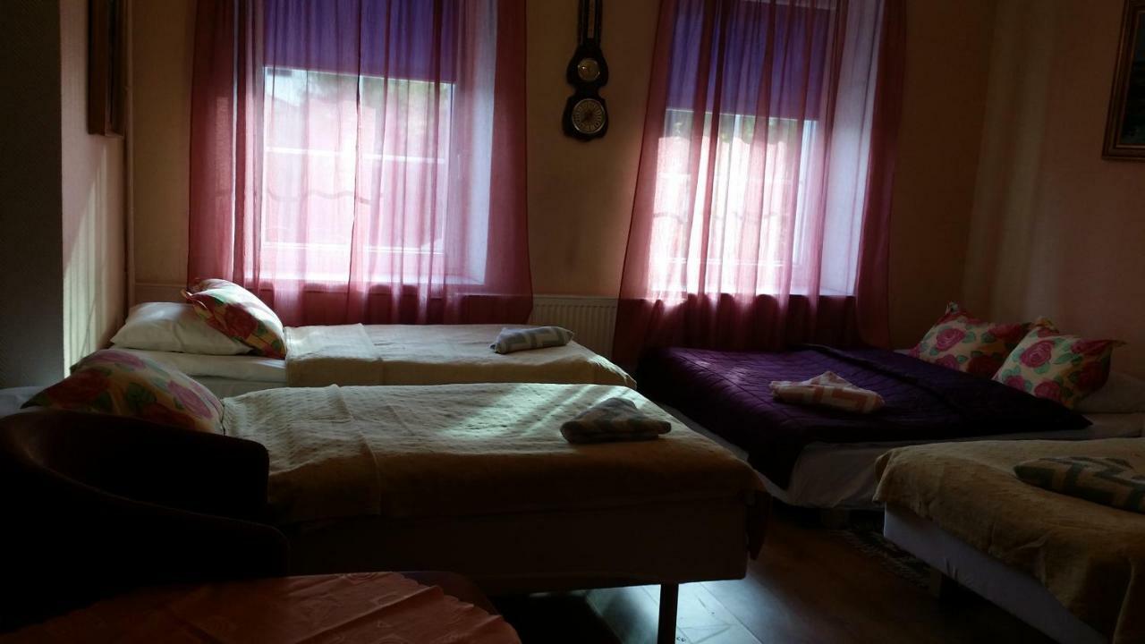 Gosciniec Ella Inn Lipniki Lipniki  Exteriör bild
