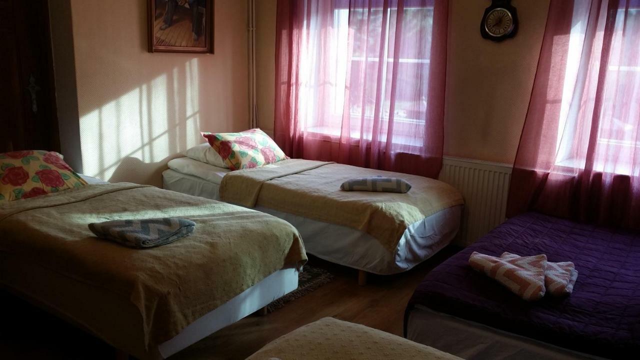 Gosciniec Ella Inn Lipniki Lipniki  Exteriör bild
